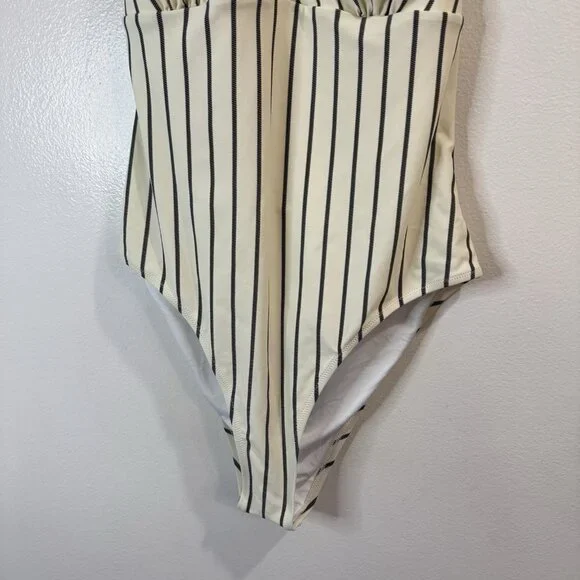 NWT Cupshe Swimsuit XXL / 2XL One Piece Alice Stripe Halter Cream Gray Padded - Picture 5 of 10